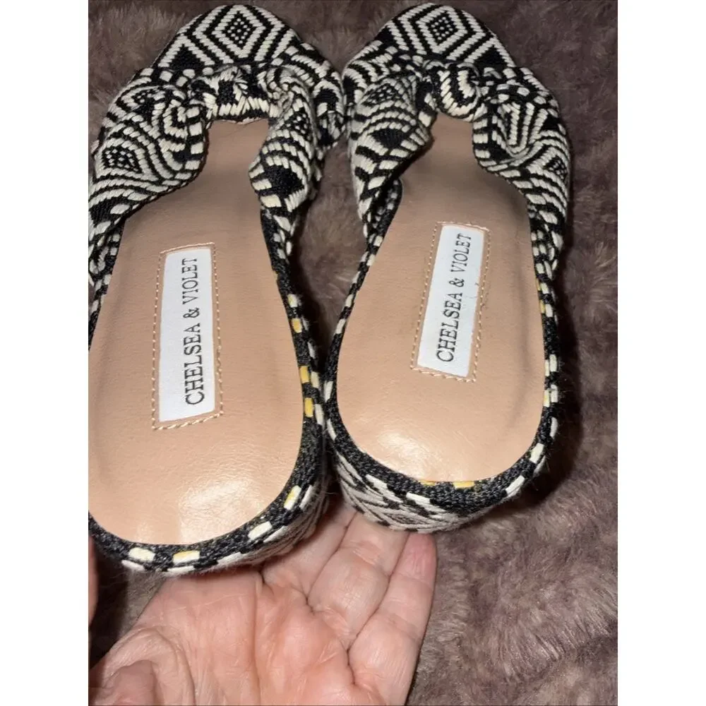 Chelsea & Violet Gia Knot Sandals Black And White Women Size 8- NEW No Box